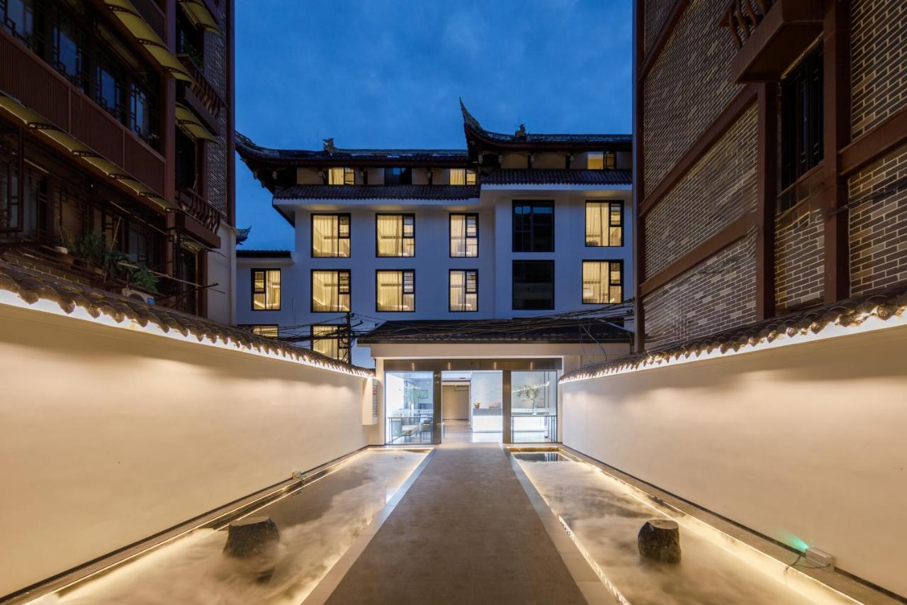 Gongxili - Xige Hotel Free Welcome Tea And Dessert Чэнду Экстерьер фото