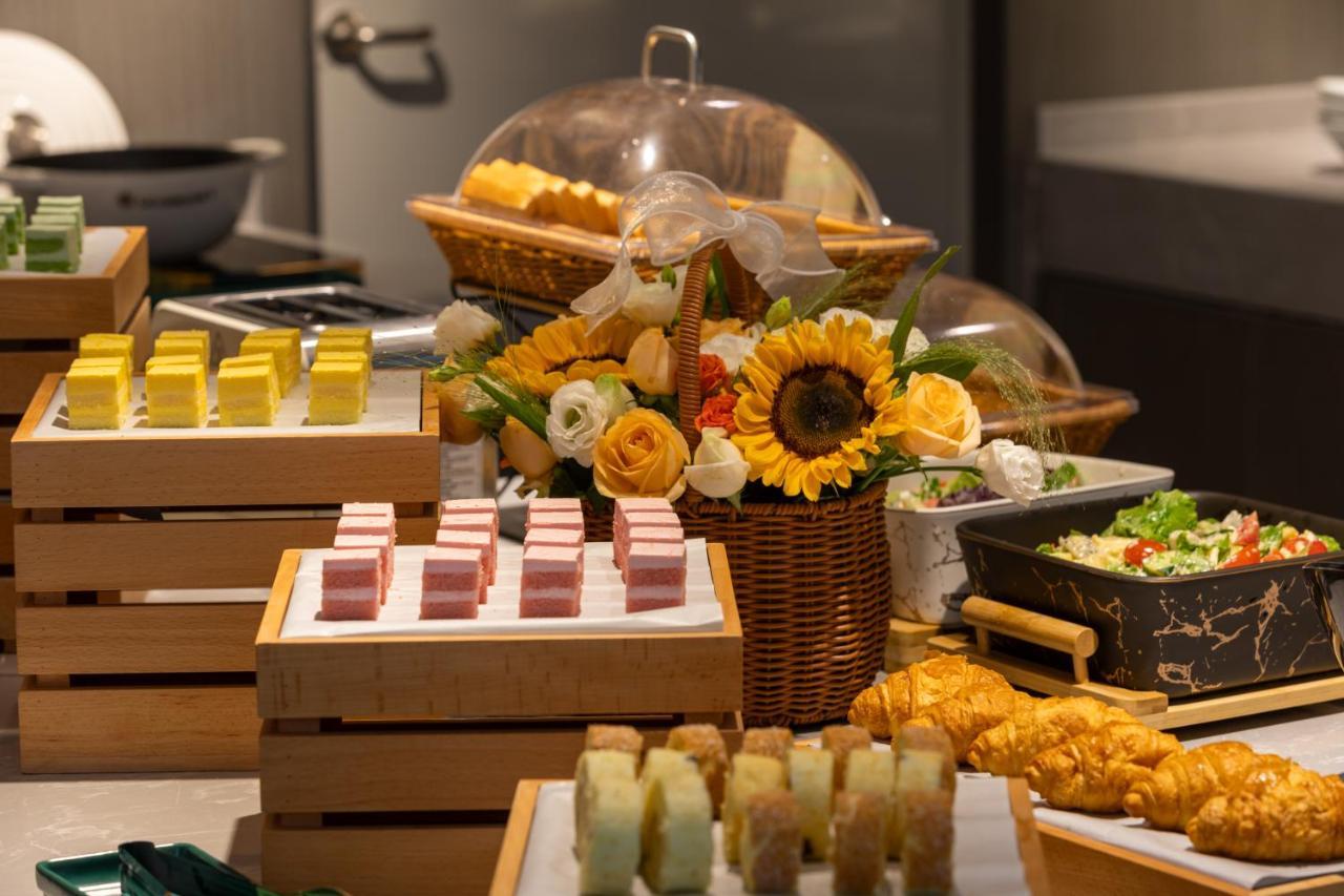 Gongxili - Xige Hotel Free Welcome Tea And Dessert Чэнду Экстерьер фото