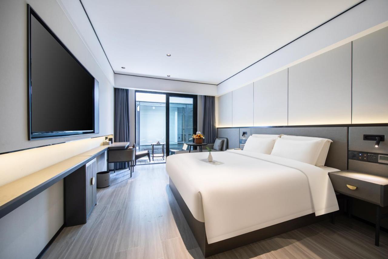 Gongxili - Xige Hotel Free Welcome Tea And Dessert Чэнду Экстерьер фото