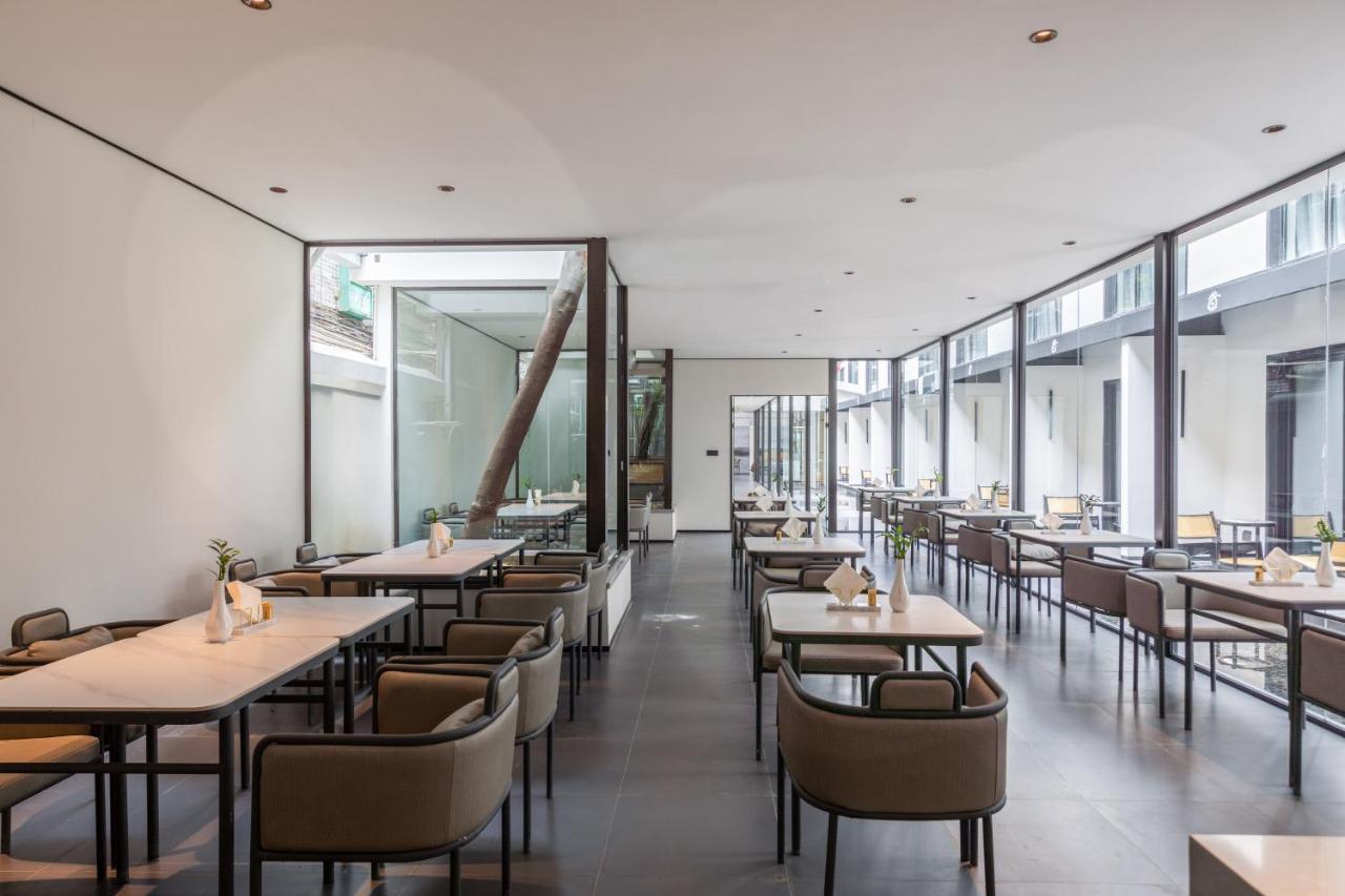 Gongxili - Xige Hotel Free Welcome Tea And Dessert Чэнду Экстерьер фото