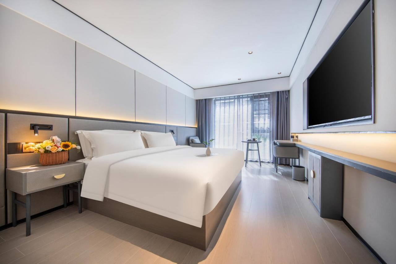 Gongxili - Xige Hotel Free Welcome Tea And Dessert Чэнду Экстерьер фото